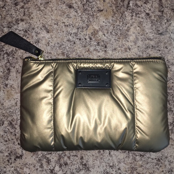 Steve Madden Puffy Massive Wristlet